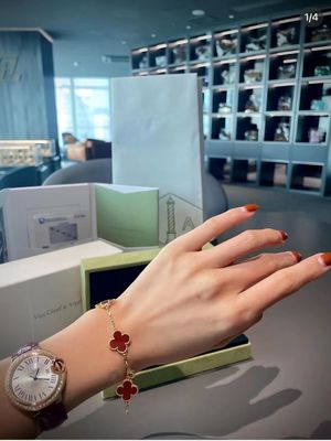 Qualität  18K Gold And Real Diamonds Van Cleef And Arpels 5 Motifs Vintage Alhambra Bracelet usine