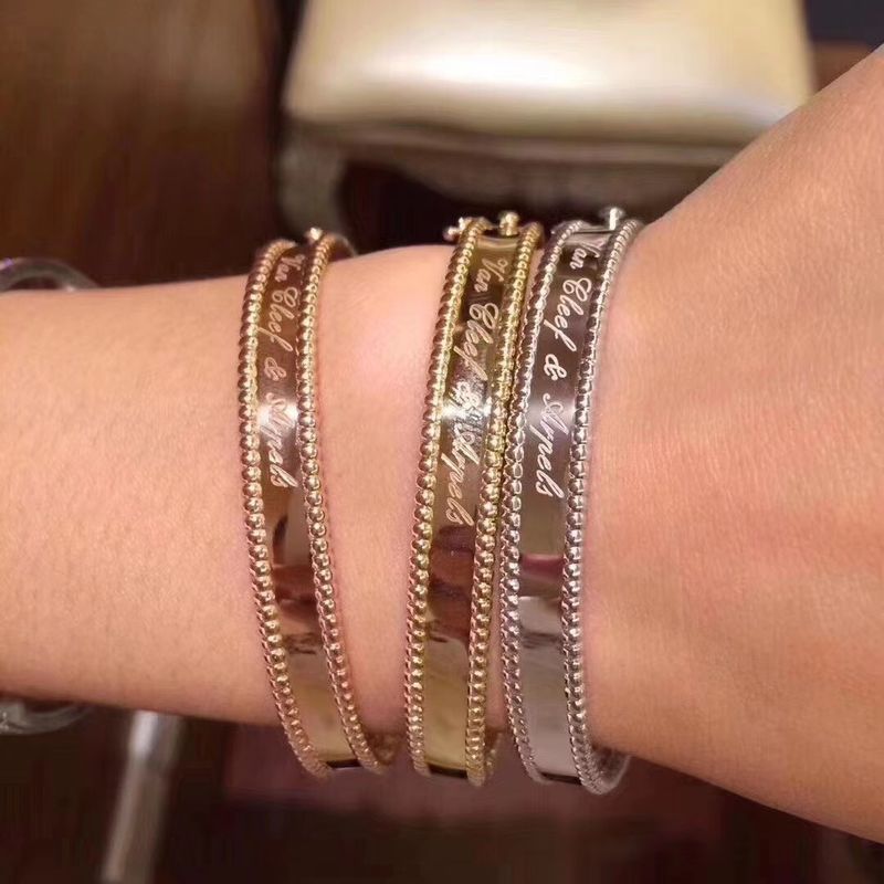 Qualität Mittleres Gold-18k Perlee-Unterzeichnungs-Armband weiße Rose Yellow Gold des Modell-VCA wirkliches Fabrik
