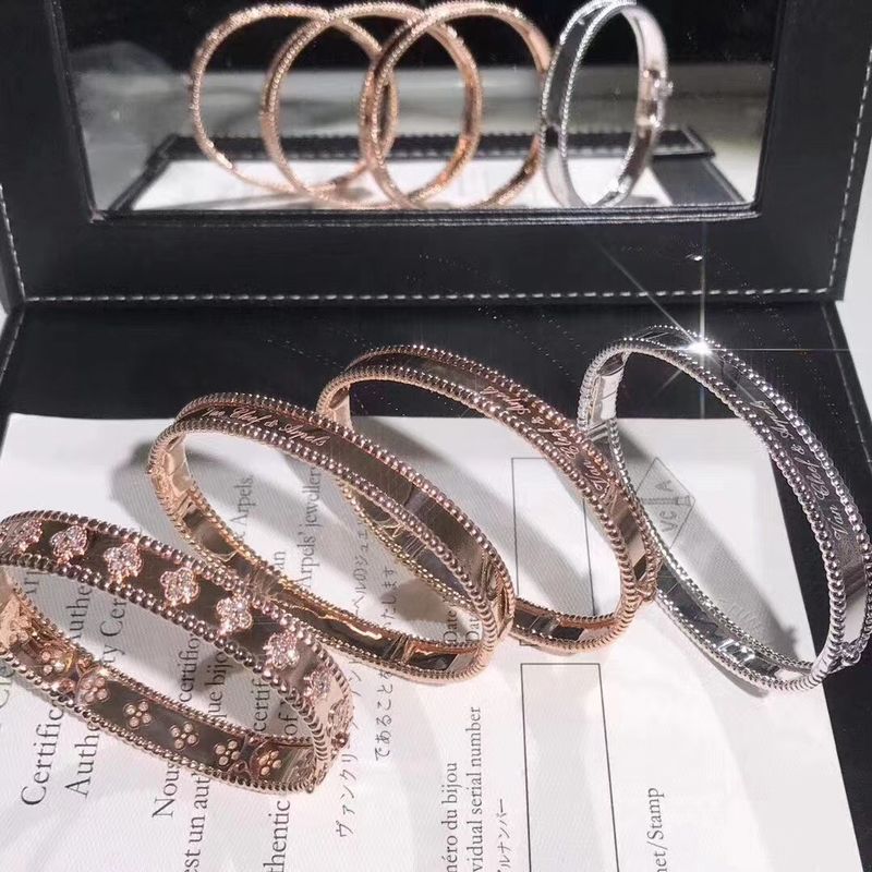 Qualität Mittleres Gold-18k Perlee-Unterzeichnungs-Armband weiße Rose Yellow Gold des Modell-VCA wirkliches Fabrik