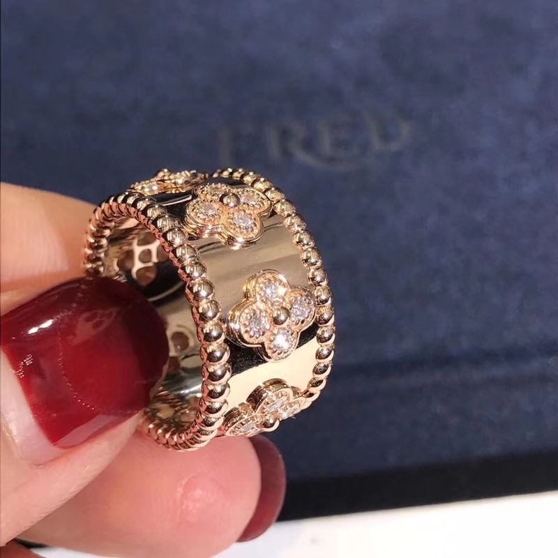 Qualität Goldstützprivate Kundenbezogenheit des mittleren Modell-VCA Van Cleef Perlee Clover Ring 18k Fabrik