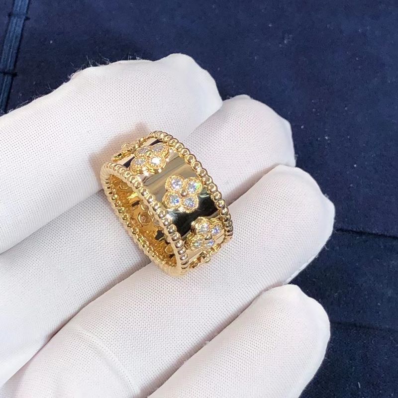 Qualität Goldstützprivate Kundenbezogenheit des mittleren Modell-VCA Van Cleef Perlee Clover Ring 18k Fabrik
