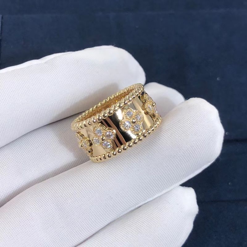 Qualität Goldstützprivate Kundenbezogenheit des mittleren Modell-VCA Van Cleef Perlee Clover Ring 18k Fabrik