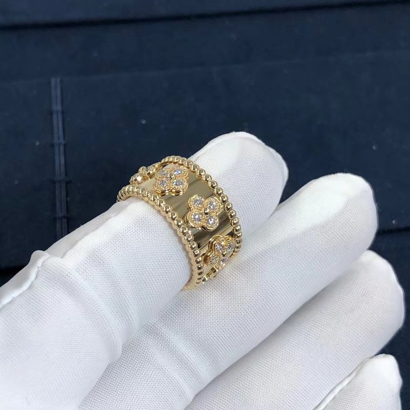 Qualität Goldstützprivate Kundenbezogenheit des mittleren Modell-VCA Van Cleef Perlee Clover Ring 18k Fabrik
