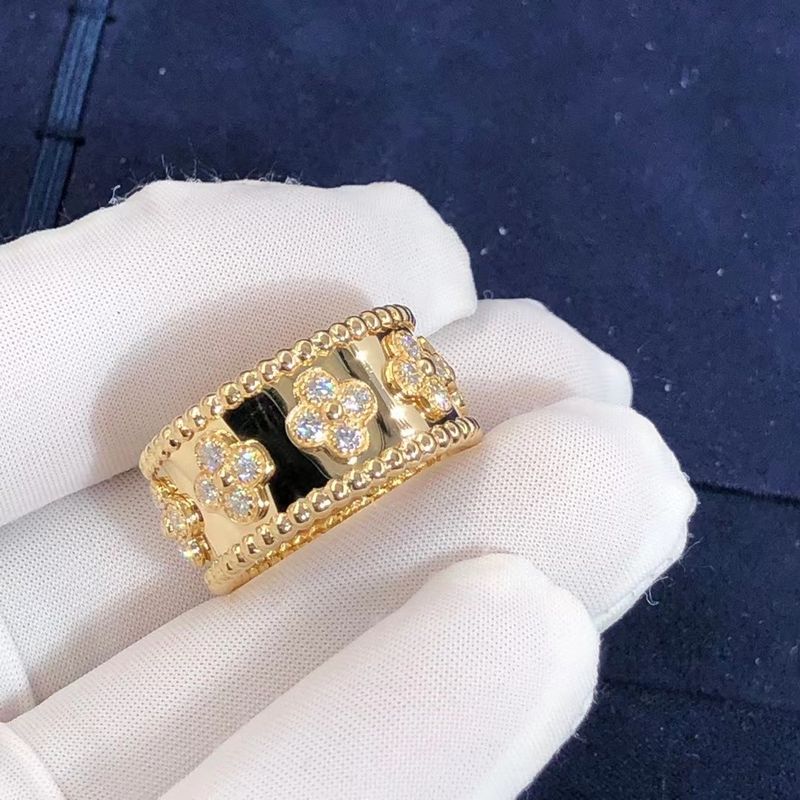 Qualität Goldstützprivate Kundenbezogenheit des mittleren Modell-VCA Van Cleef Perlee Clover Ring 18k Fabrik