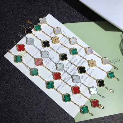 Qualität Weinlese des Gold18k personifizierte Goldarmbänder Van Cleef u. Arpels Fabrik