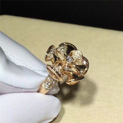 Qualität Blume geformte Golddiamanten Ring Luxury Jewelrys 18K für Hochzeit/Verpflichtung Fabrik
