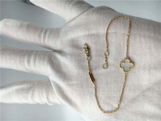 Qualität Süßes Alhambra gelbes Gold Armbandes 18k Vans Cleef Arpels mit weißem Perlmutt Fabrik