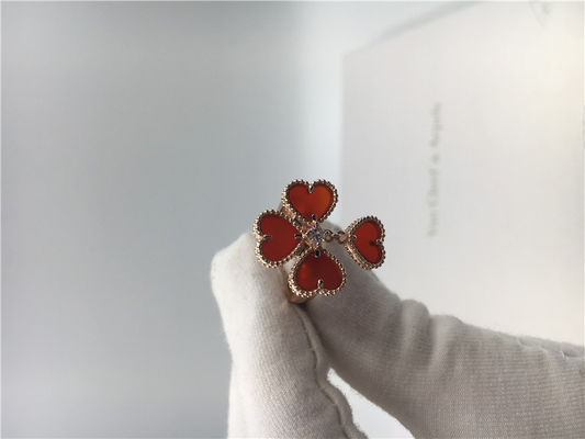 Qualität 18k Rose Gold Van Cleef und Arpels blühen Ring mit Karneol/rundem Diamanten Fabrik