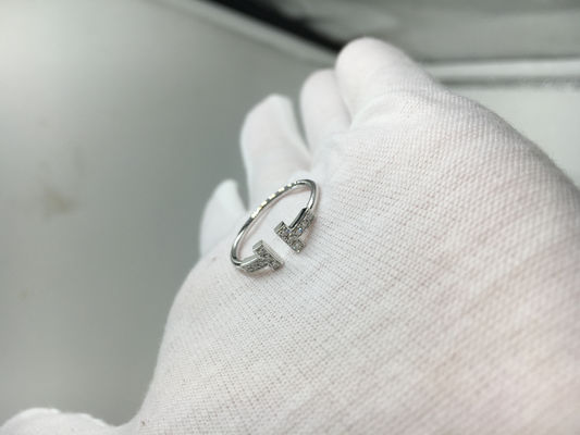 Qualität T-Draht Ring With Round Brilliant Diamonds, Verlobungsringe für Frauen-Weißgold Fabrik