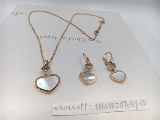 Handgefertigter, kunsthandwerklicher, aufwendiger, individueller Ringschmuck für personalisierten Luxus