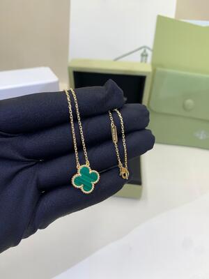 18K Gelbgold Malachit Mittlere Halskette Lucky Girl VCA Vintage Alhambra Anhänger