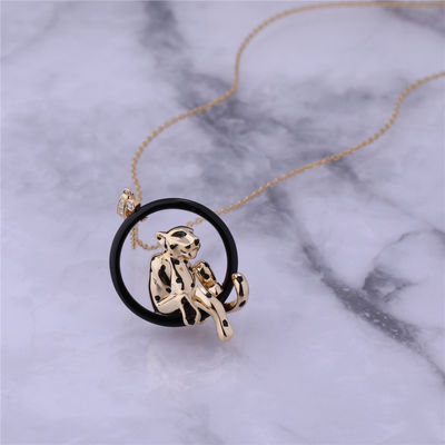 Qualität PANTHÈRE DE NECKLACE GRANATS-DIAMANTEN DES GELB-GOLDkeramische LACK-TSAVORITE Fabrik