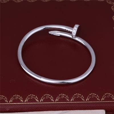 Qualität ARMBAND JUSTE UNO CLOU im 18 Karat WEISSGOLD Nagel-Armband mit DIAMANTEN an der Spitze und am Ende Fabrik